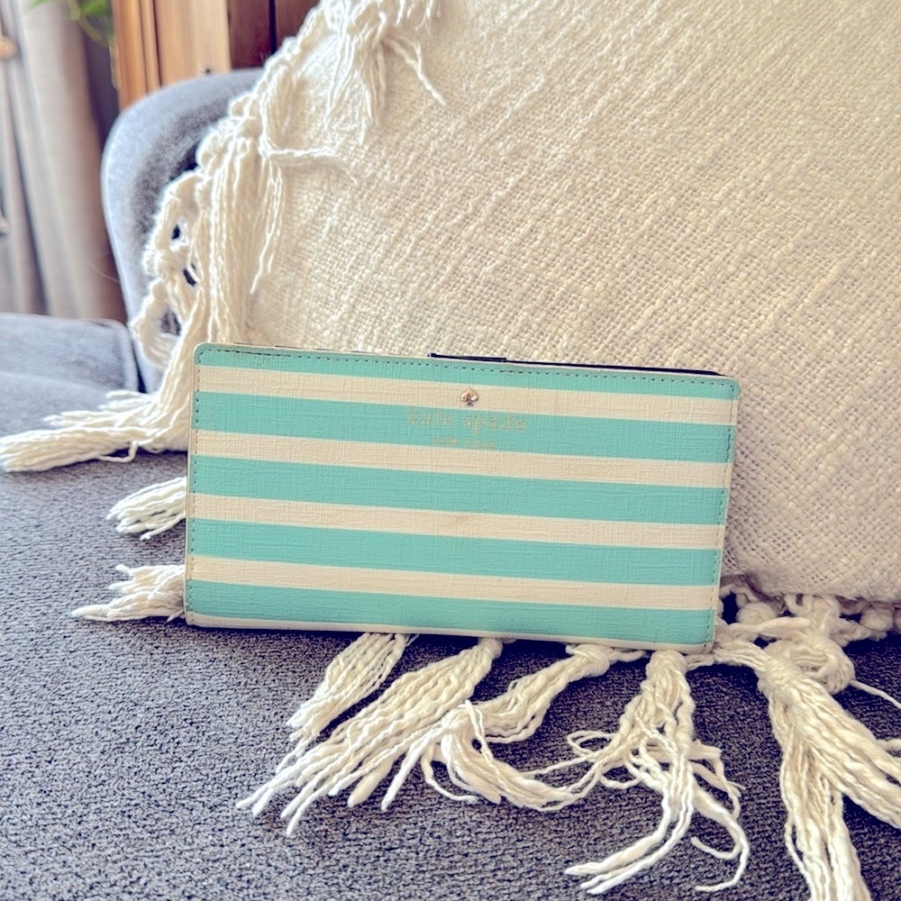 Kate Spade Slim Bifold Wallet